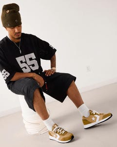 Converse Omega Trainer